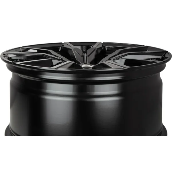 Felgi Aluminiowe Carbonado Pain 22