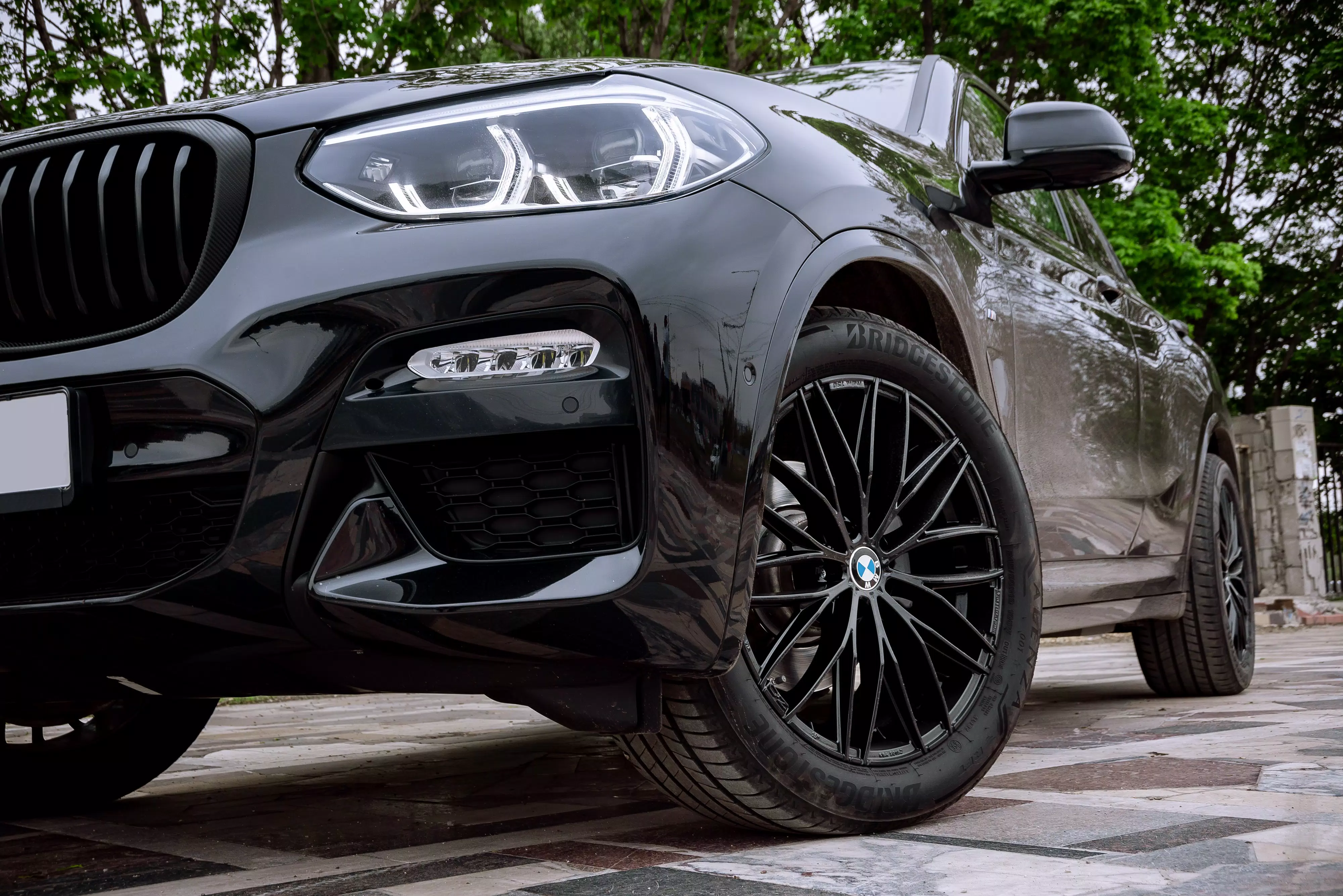 【M　3/4】OZ RACING ITALIA150 Buy OZ Racing Italia 150 Alloy Wheels in Matt Dark Graphite