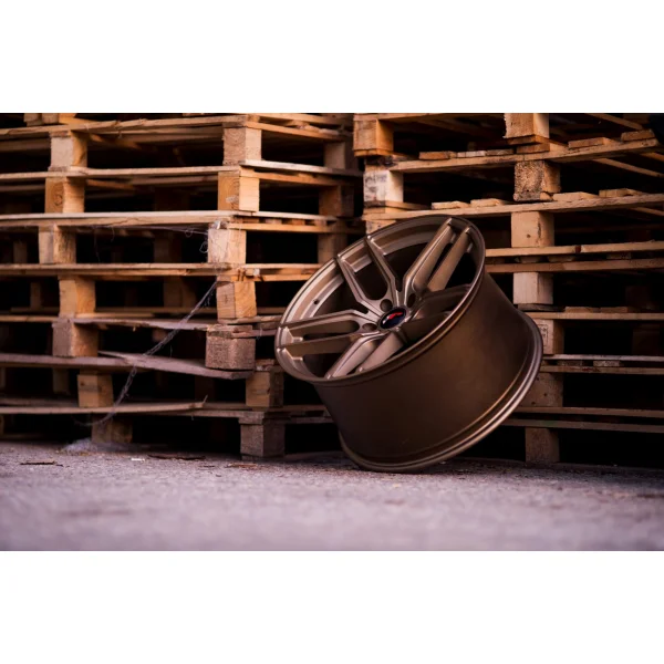 JR Wheels JR25 19x8,5 ET20-40 5H BLANK Bronze