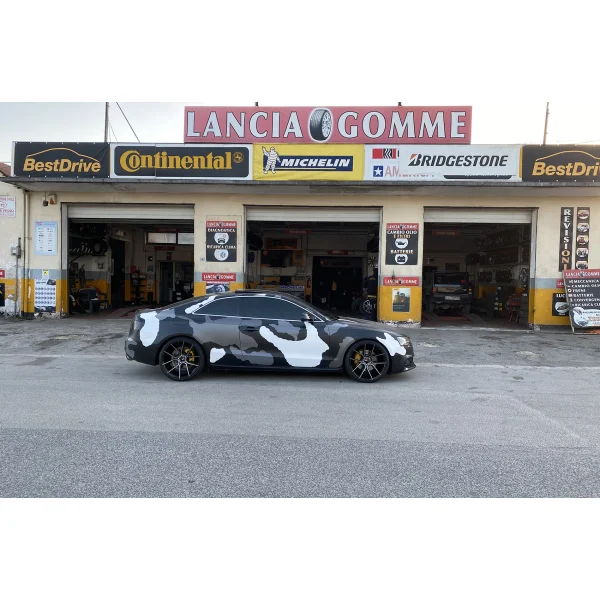 JR Wheels JR30 20x9,5 ET22-40 5H BLANK Black Machined w/Tinted Face