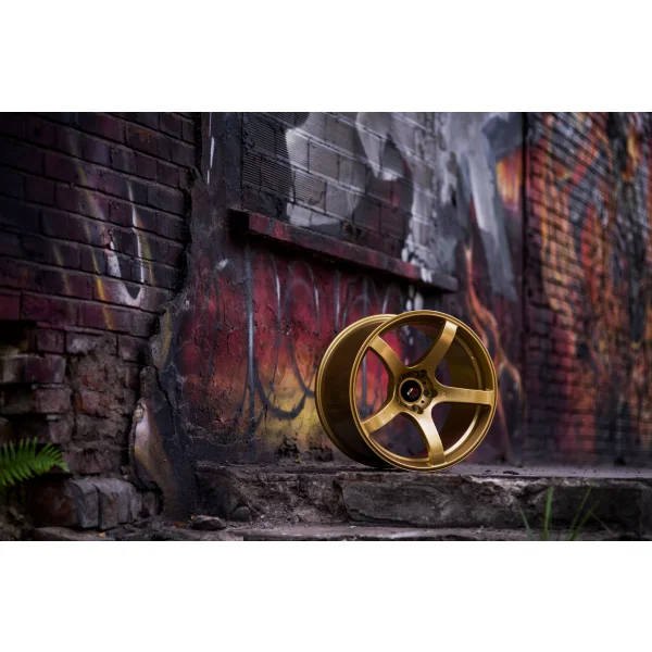 JR Wheels JR32 18x8,5 ET20-38 5H BLANK Gold