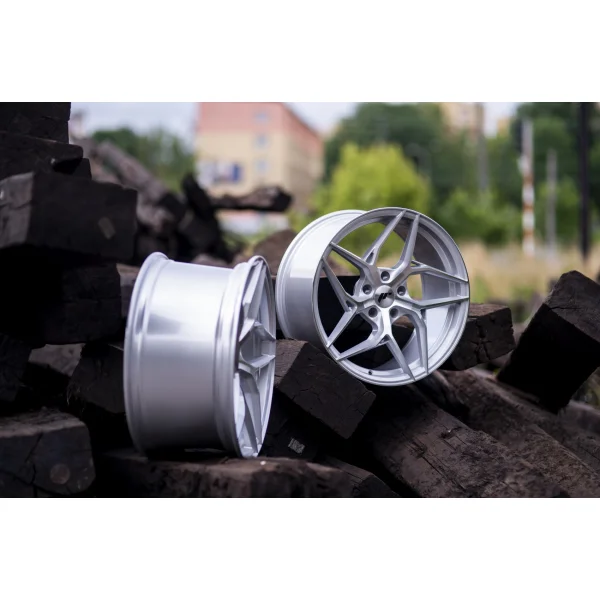 JR Wheels JR35 19x8,5 ET35 5x120 Silver Machined Face