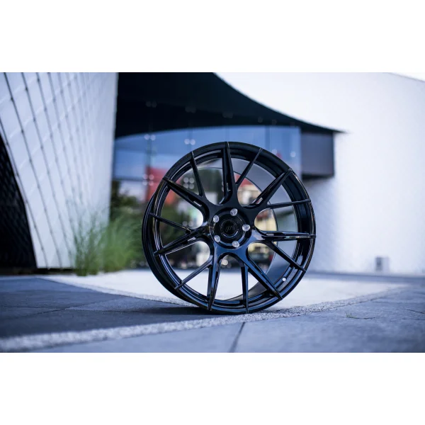 JR Wheels JR42 20x8,5 ET20-45 5H BLANK Gloss Black