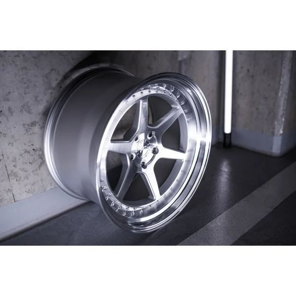 JR Wheels JR43 19x9,5 ET15-35 5H BLANK Silver w/Machined Face