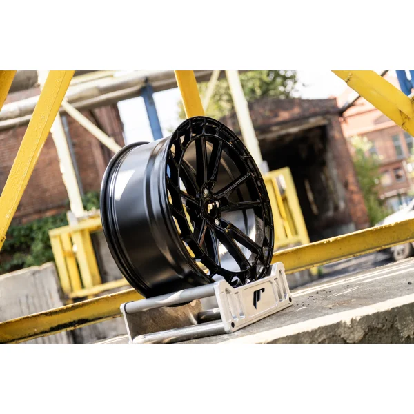 JR Wheels JR45 20x8,5 ET25-45 5H BLANK Glossy Black