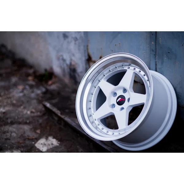 JR Wheels JR6 15x7 ET25 4x100/108 White w/Machined Lip