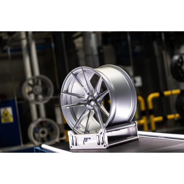 JR Wheels JR21 20x8,5 ET35 5x112 Silver Machined Face
