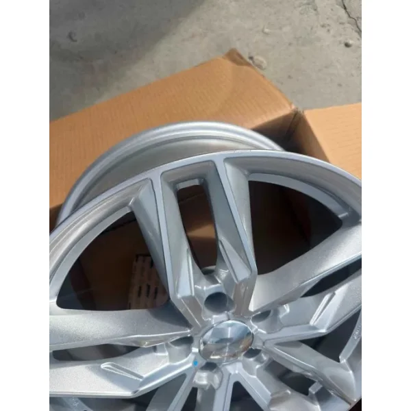 Felgi 2DRV WH40 18 x 8J ET30 5x112 66,6