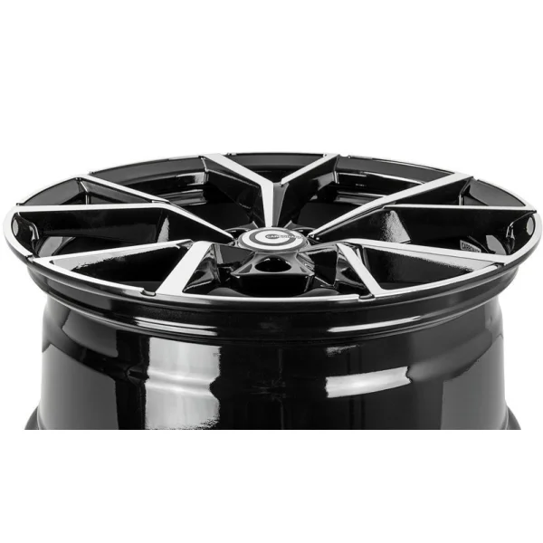 Felgi Aluminiowe Carbonado Predator 18