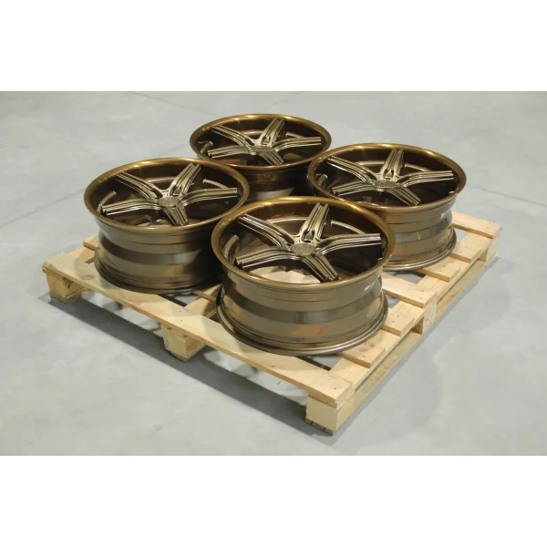 Set of CVR9 20x8,5 ET33 5x112 Gloss Bronze